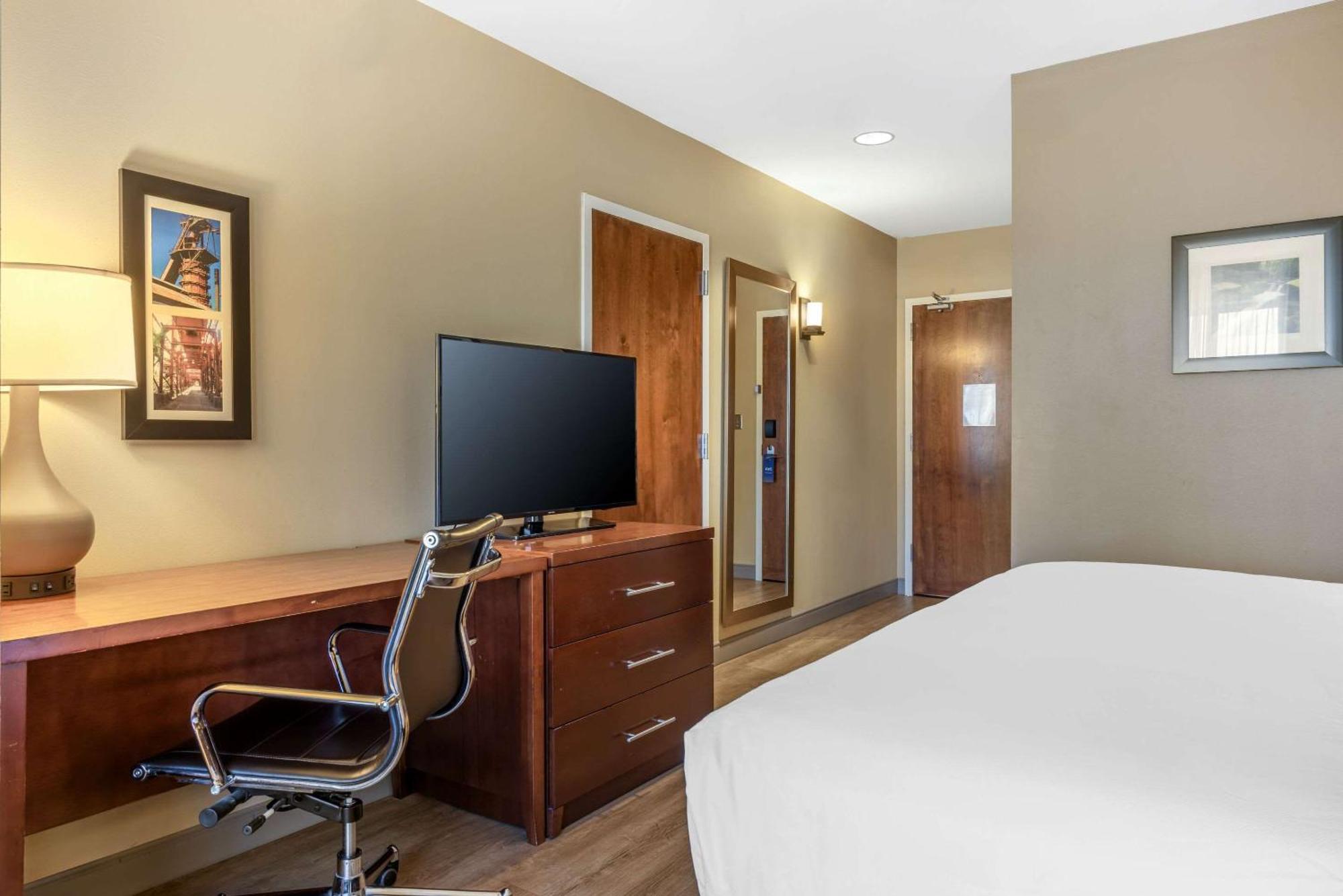 Comfort Inn & Suites At Crossplex Village Birmingham Eksteriør bilde